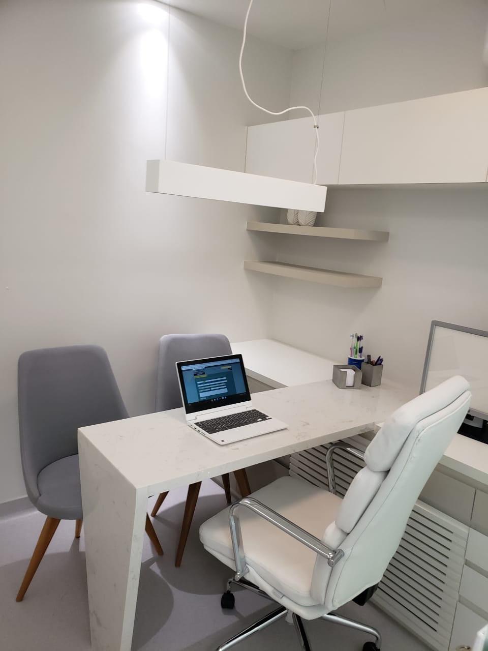 Consultório Dental I – escritório privativo para consultas